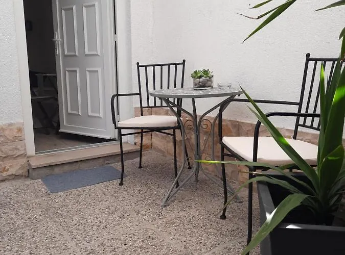 Apartments Ankica
